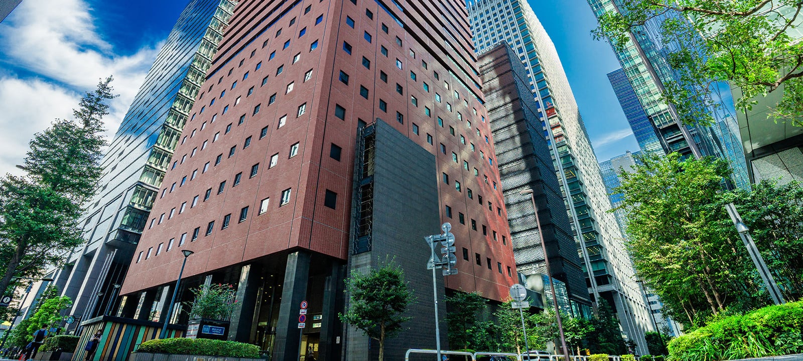 会社の外観写真